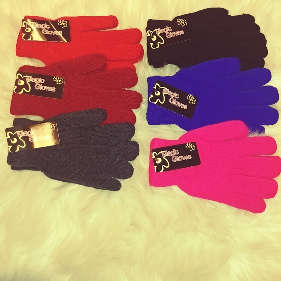 Red Stretchy Magic Gloves - Picture 8 of 11